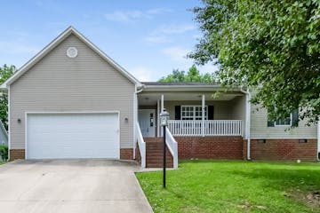 208 James Crossing Thomasville, NC 27360